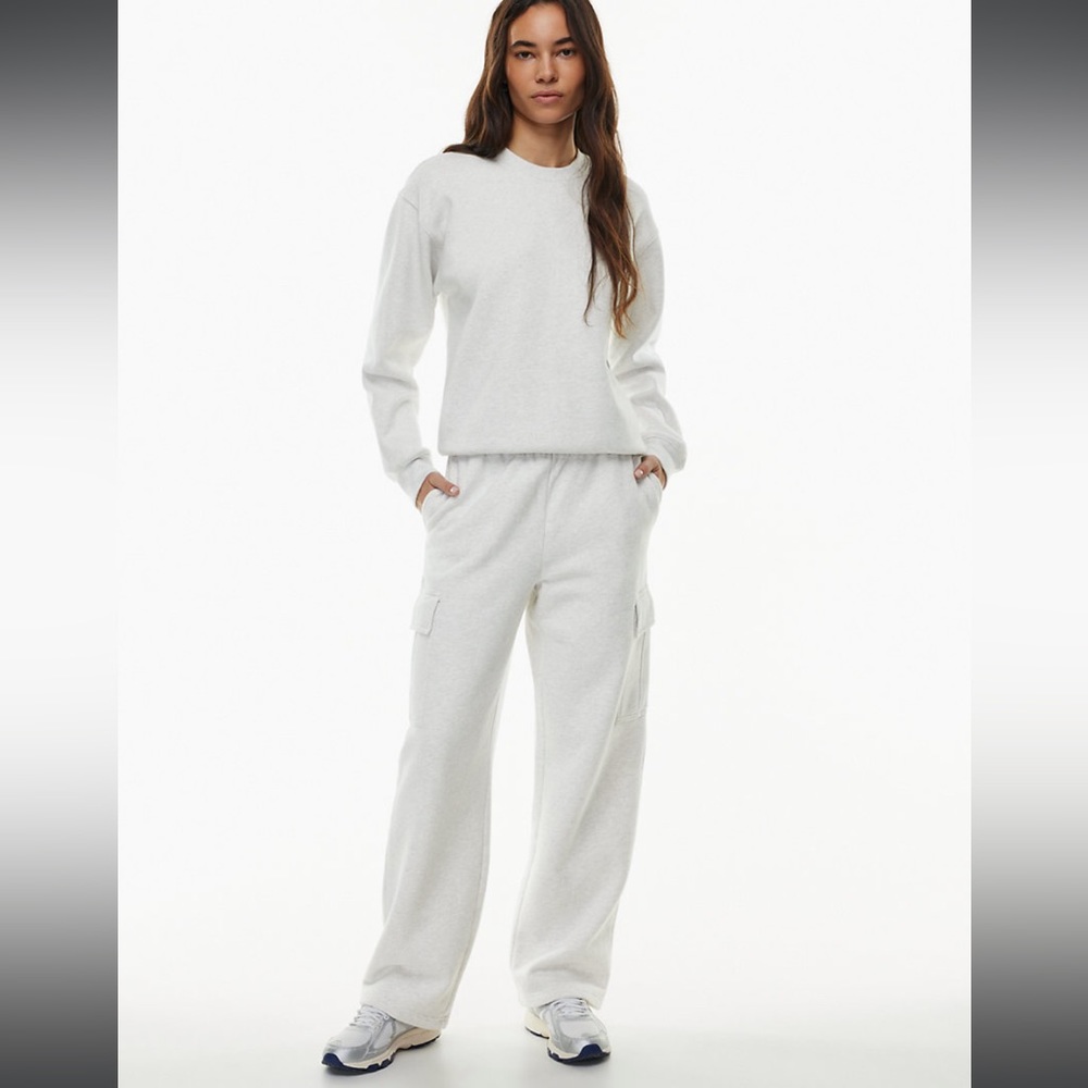 Aritzia Cozy Fleece Mega Cargo™ Sweatpant - Heather Cloud White